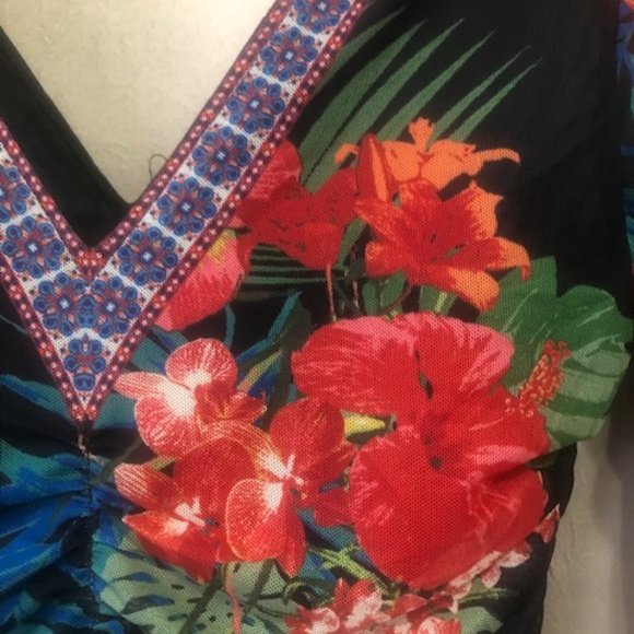 Flying Tomato Ruched Floral Dress - Picture 3 of 4